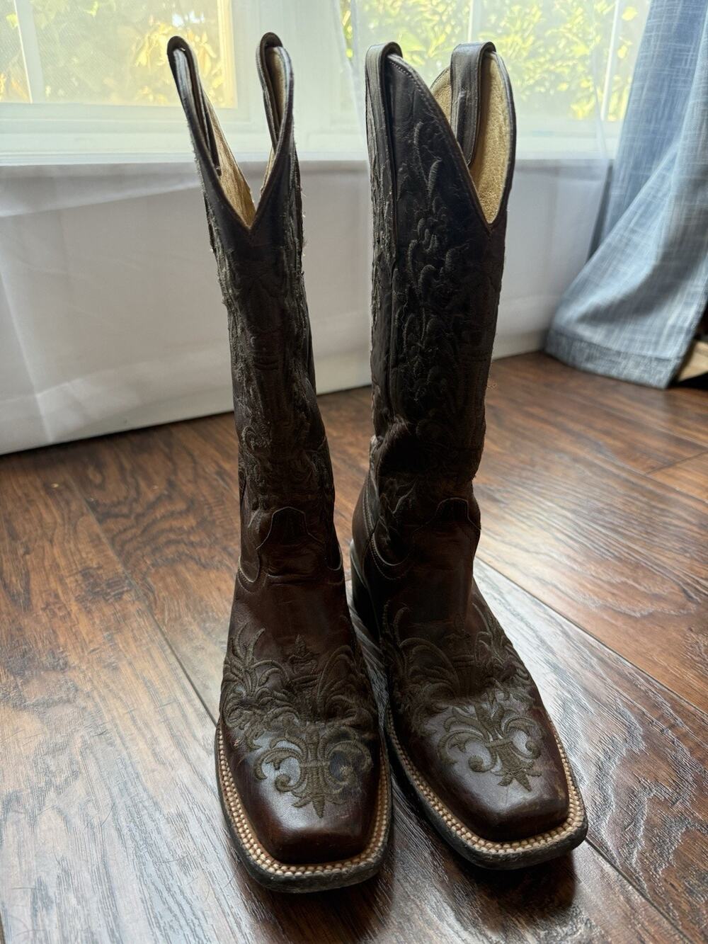 Cavenders Western Boots Womens Size 7B Brown Leather Square Toe Embroidered